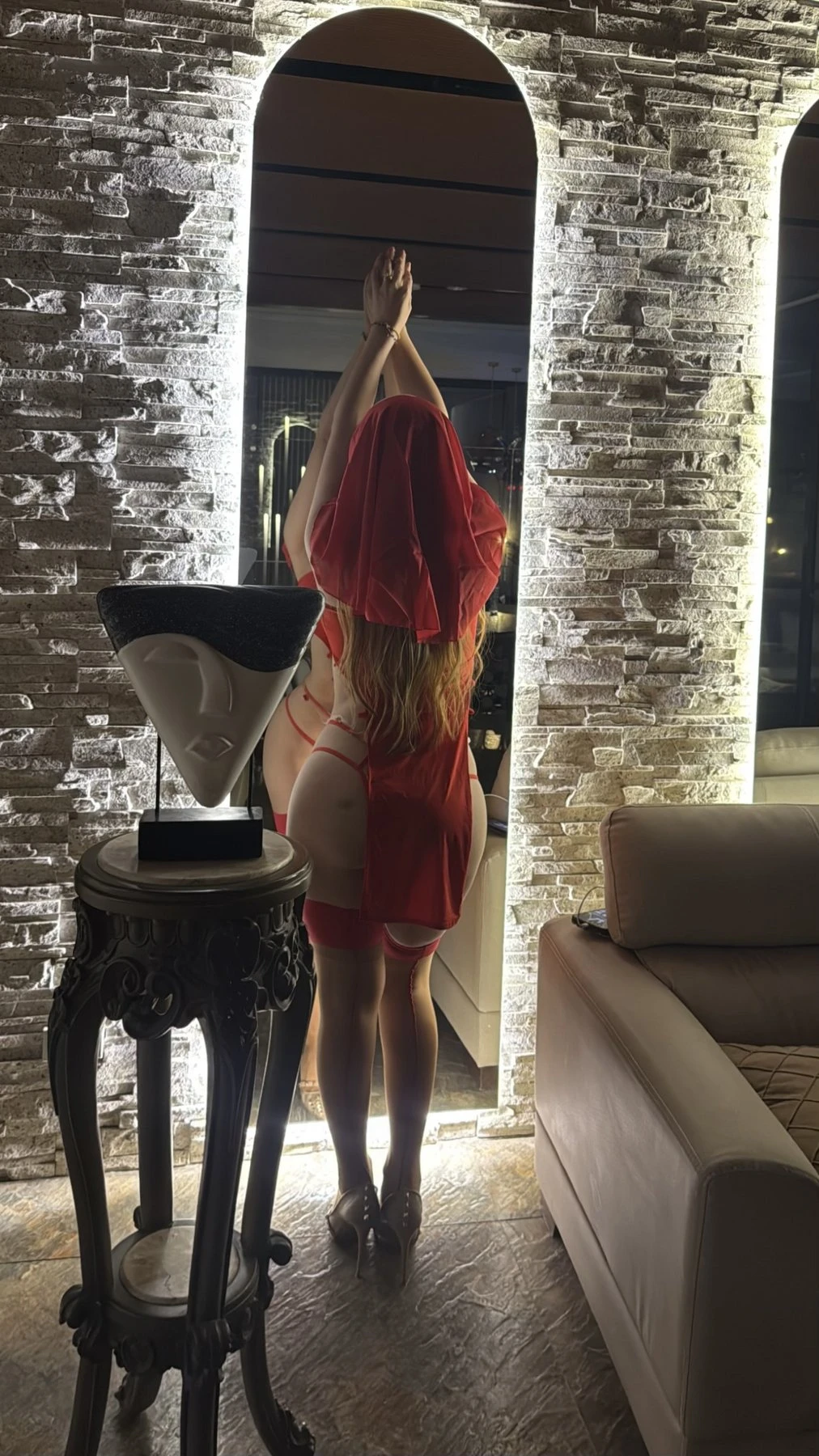 Hi I’m Erin. – Filipino escort in Hong Kong — 25 / 28