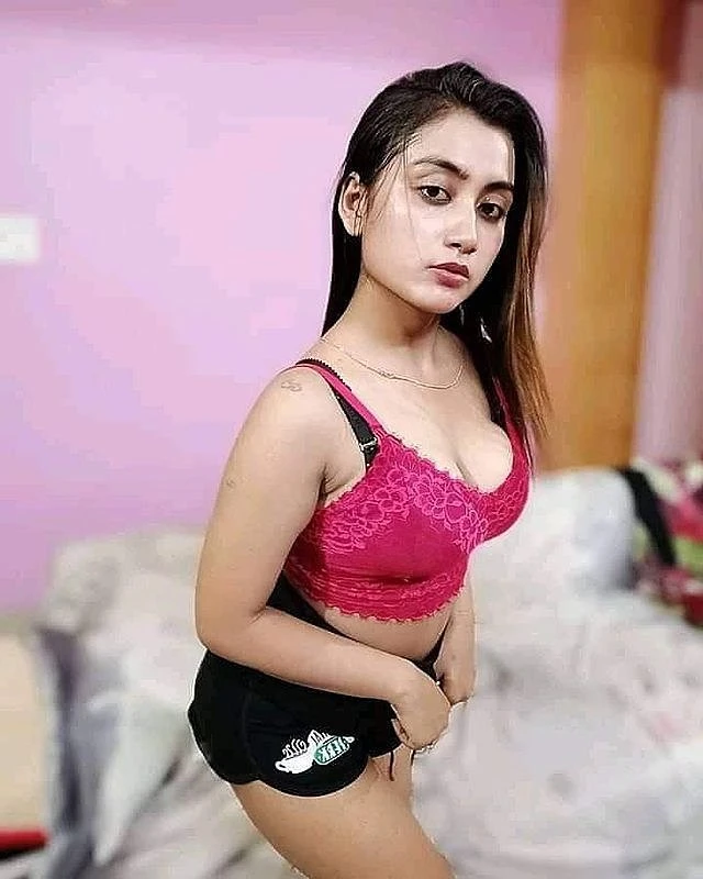 Arohi Call Girl Service – Indian escort in Ahmedabad — 2 / 4