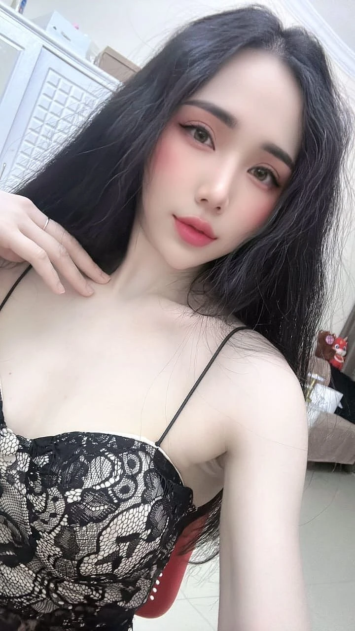 Hanna – Australian escort in Tirana — 4 / 7