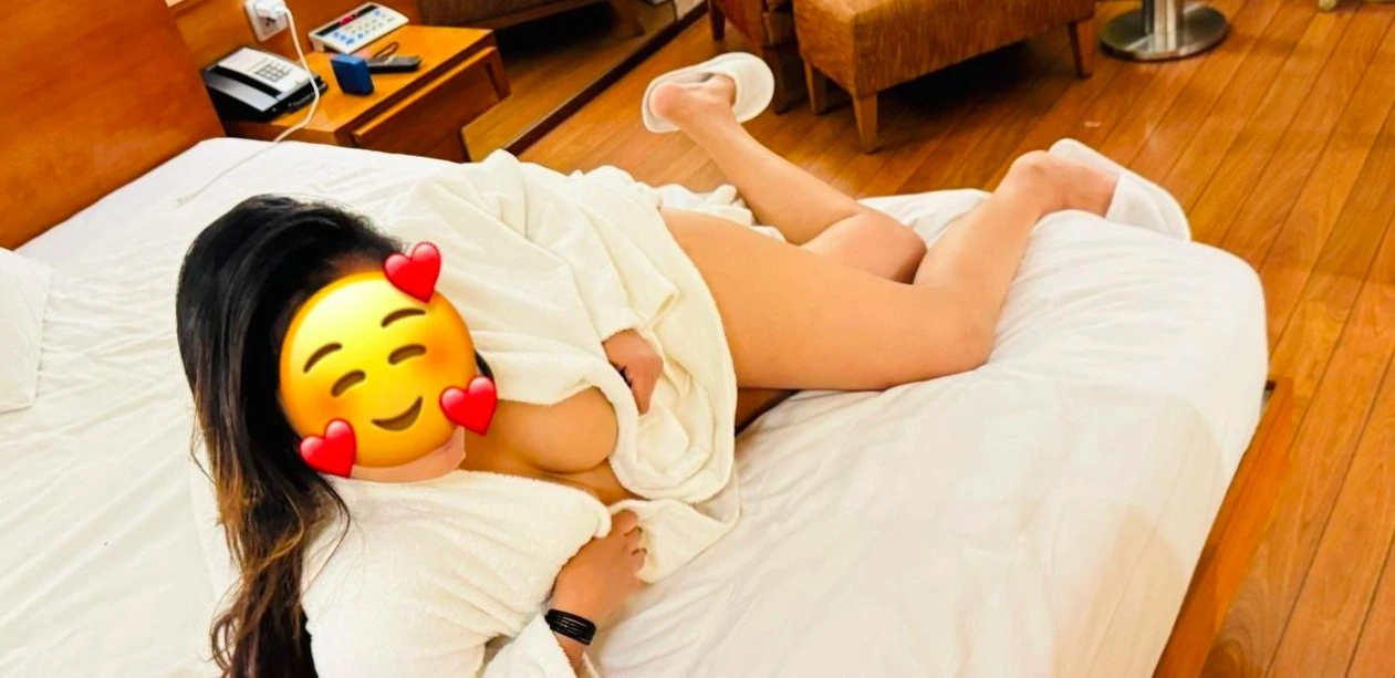 Kritika Jayanagar Beauty – Indian escort in Bangalore — 2 / 5