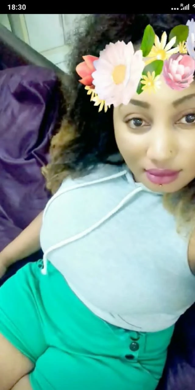 Chantelle – Ugandan escort in Chandigarh — 3 / 5