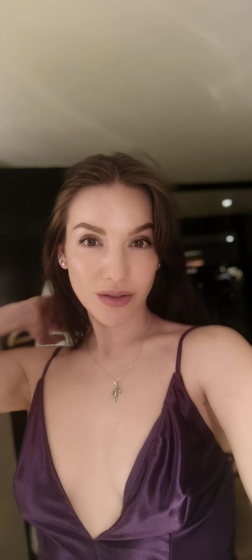 Riri – Russian escort in Hong Kong — 9 / 11