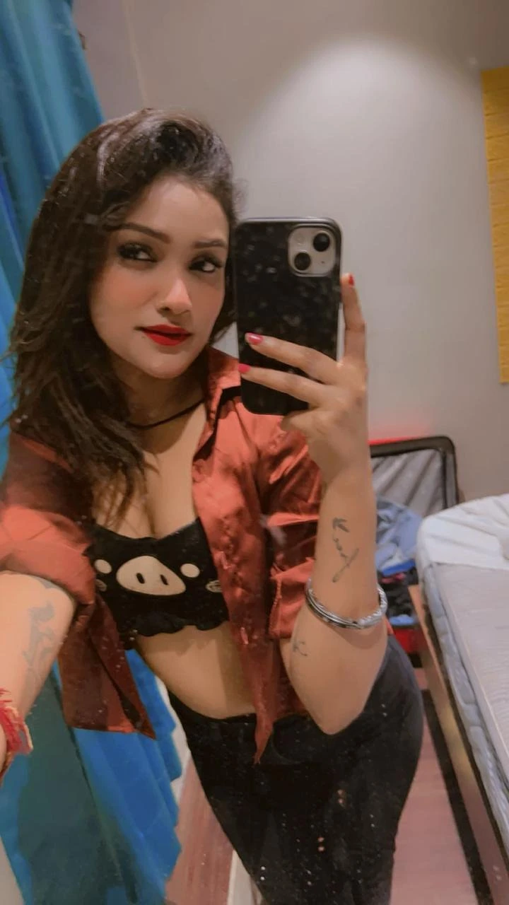 High Profile Pool Party and Exotic Dance – Indian escort in Ahmedabad — 12 / 15