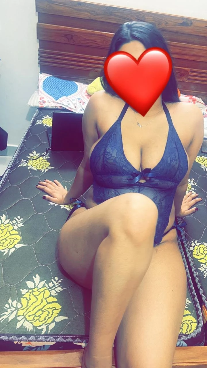 Kyra Sharma Individual Escort – Indian escort in Chandigarh — 4 / 8