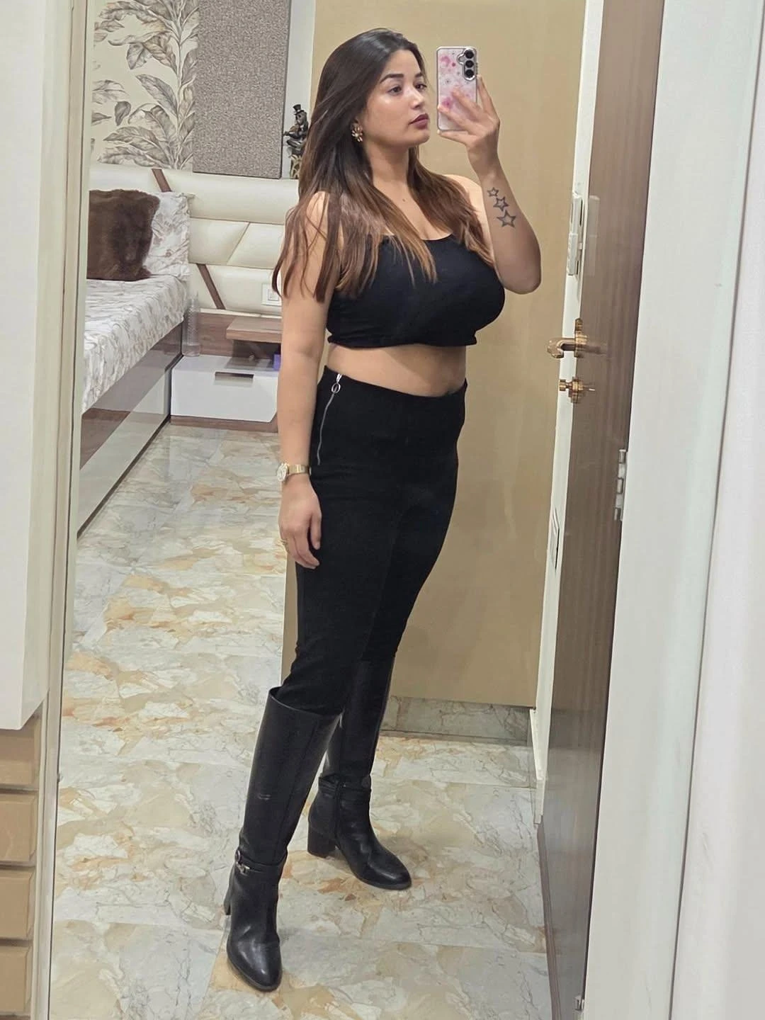 Bhumi Best Experience In – escort in Guwahati — 2 / 5
