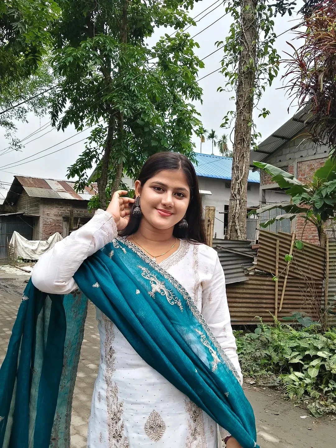 Ragini – Indian escort in Bangalore — 2 / 4