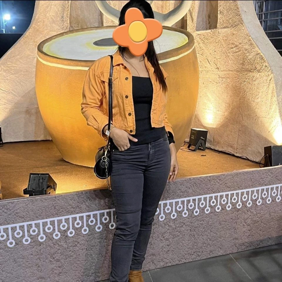 Geetika, Non-Stop Fun with Alone Girl – Indian escort in Bangalore — 4 / 13