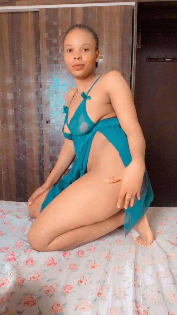 Sweet Girl in ELECTRONIC CITY – Ghanaian escort in Bangalore — 6 / 9