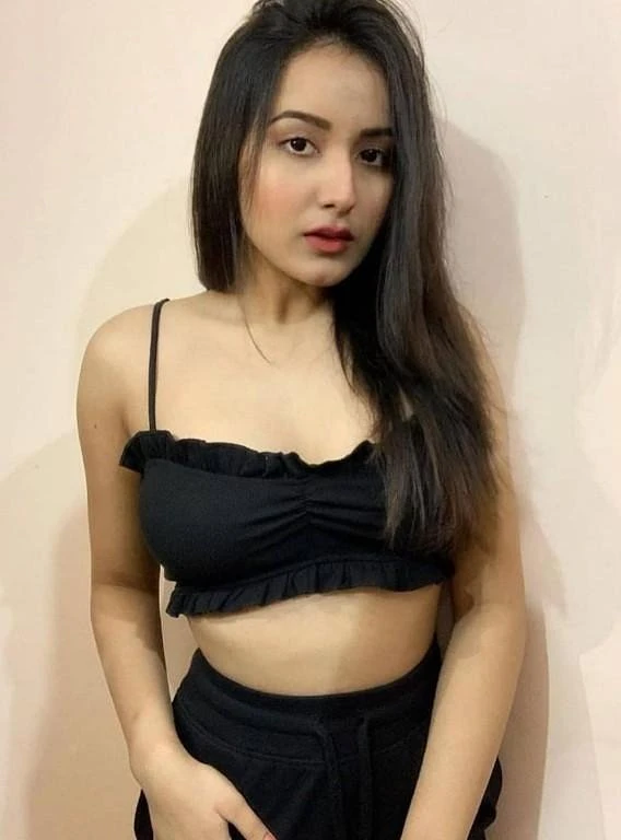 Divya – Indian escort in Candolim, Goa — 2 / 5