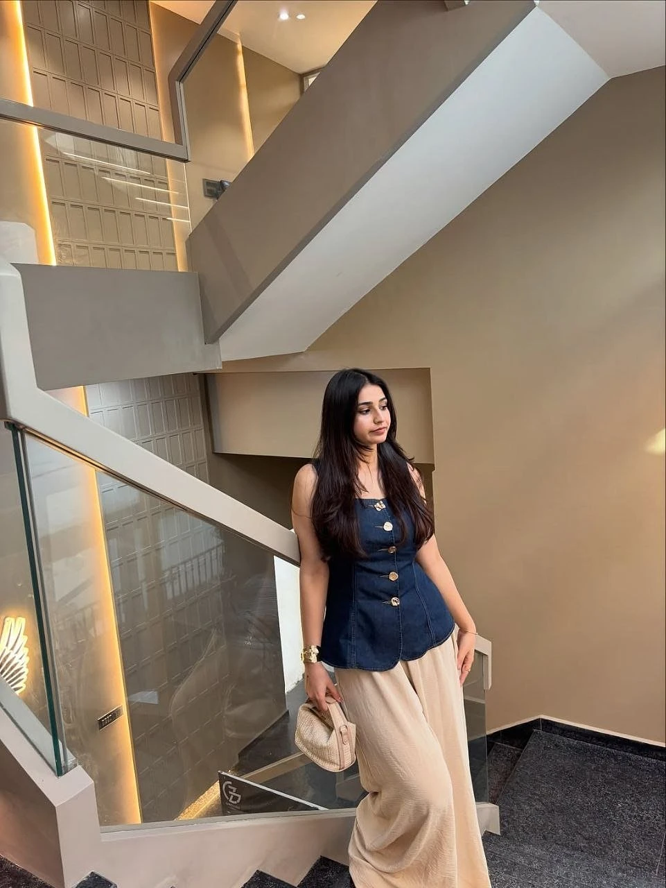 Kayra – Indian escort in Alajuela — 3 / 5