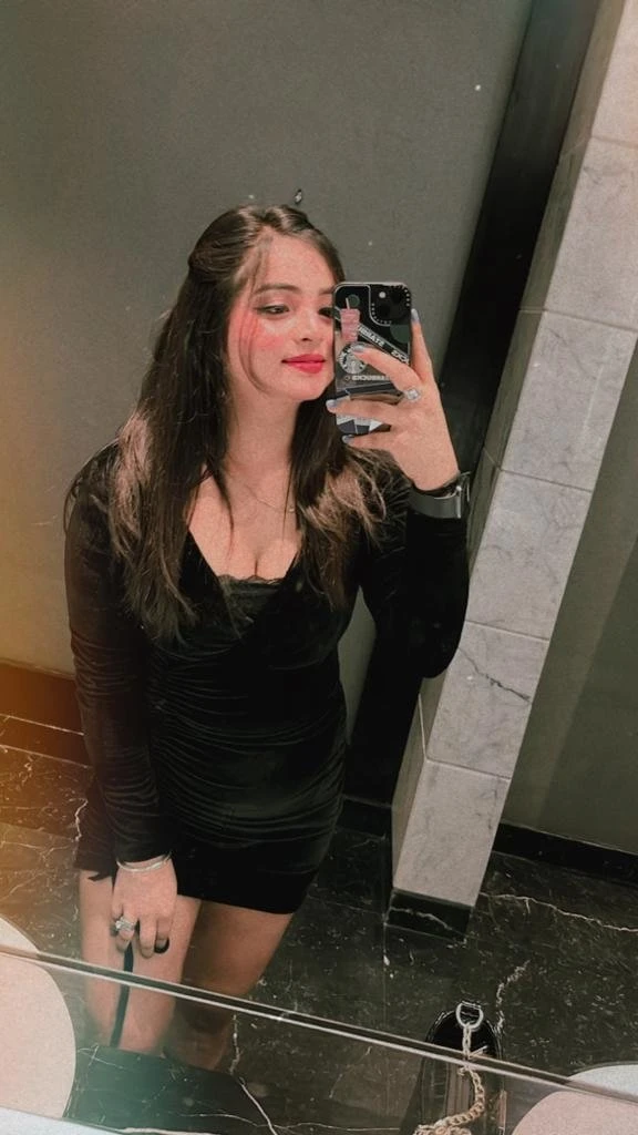 Riya Independent Model – Indian escort in Bangalore — 5 / 8