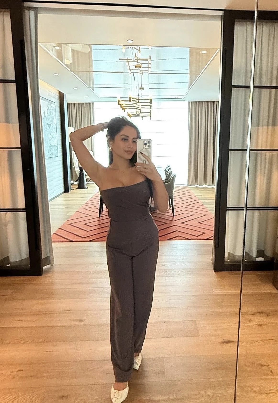 Daniela HotParty is Back – Colombian escort in Hong Kong — 4 / 11