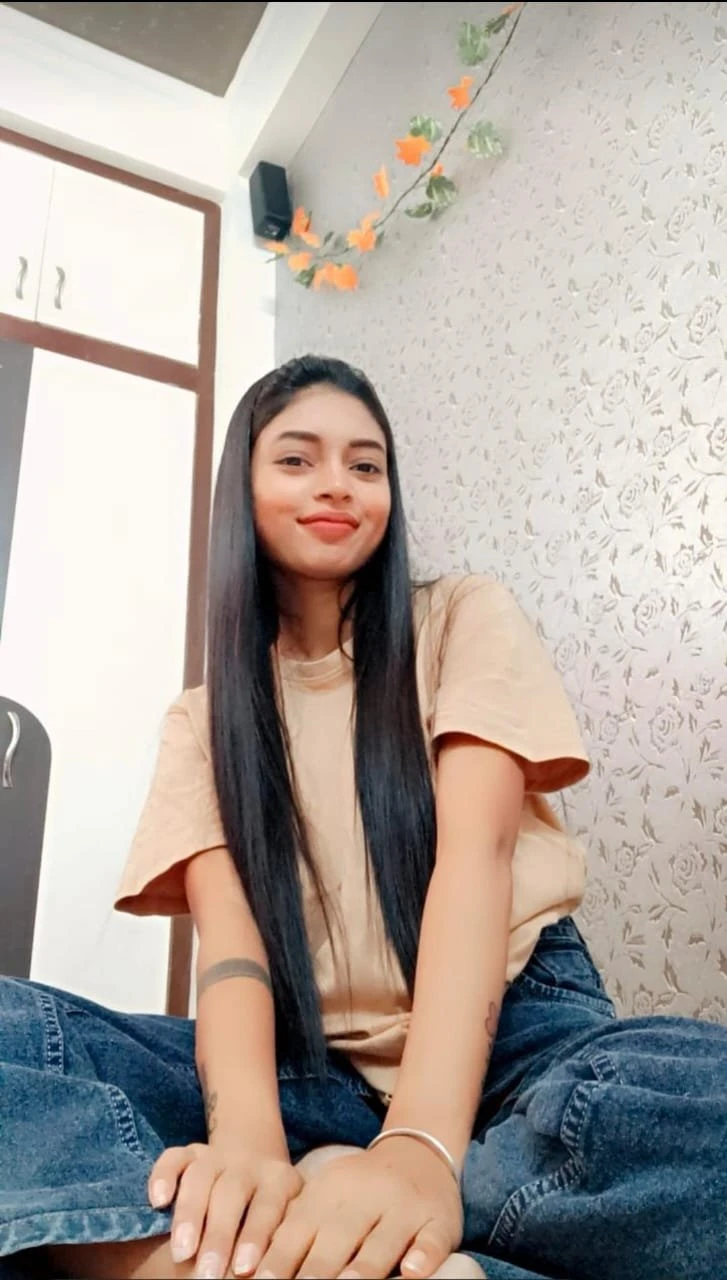 Pinky – Indian escort in Bangalore — 2 / 3
