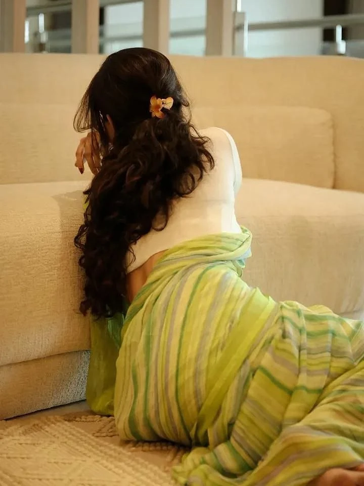 Dixita Patel – Indian escort in Ahmedabad — 4 / 5