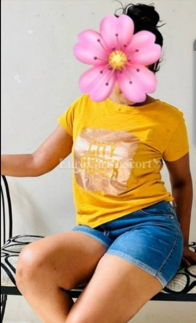 Nadee (SRI LANKA) – Sri Lankan escort in Chennai — 3 / 5