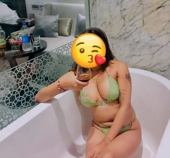 REAL MEET AND CAM SHOW 🤍 3 – Indian escort in Bangalore — 3 / 4