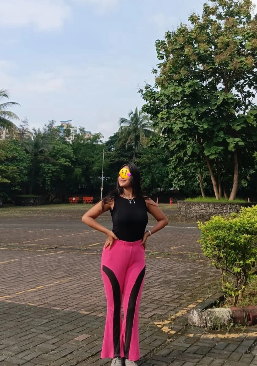 Kũs̤ħälí – Indian escort in Bangalore — 7 / 8