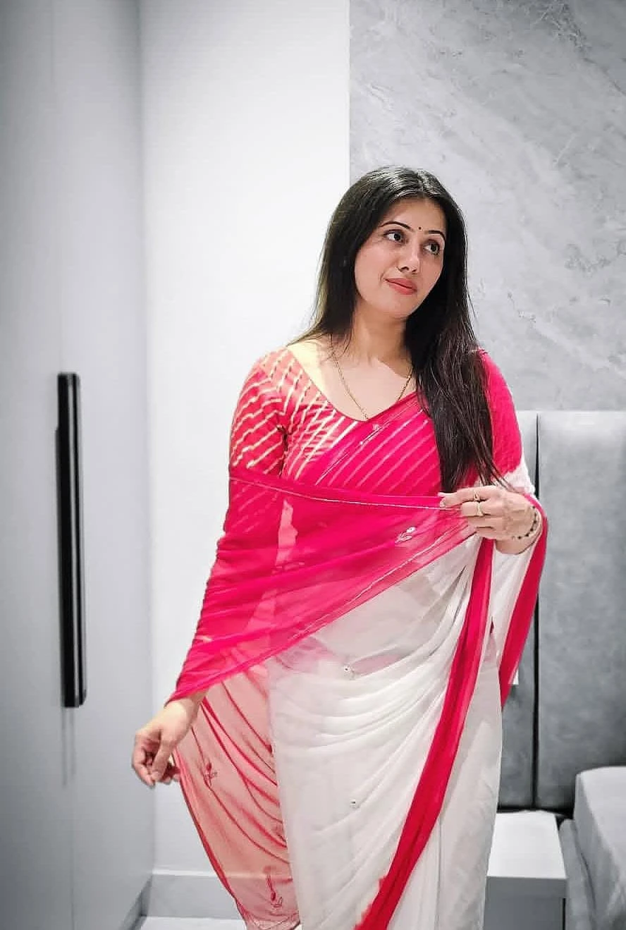 🟢 Simran Premium Massage & Companion – escort in Bangalore — 2 / 4