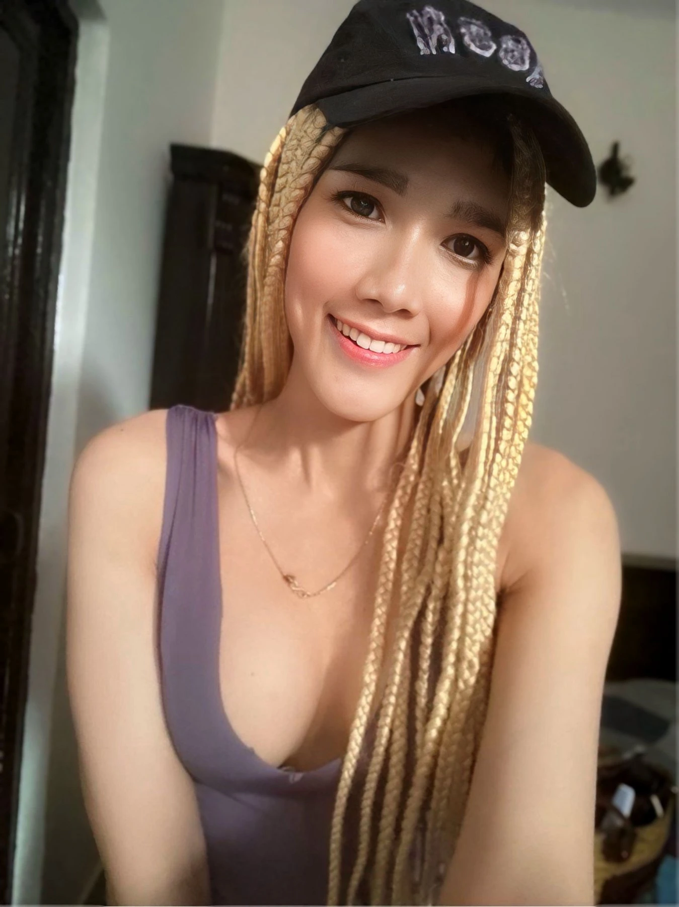 Niha – Thai masseuse in Gurgaon — 2 / 6