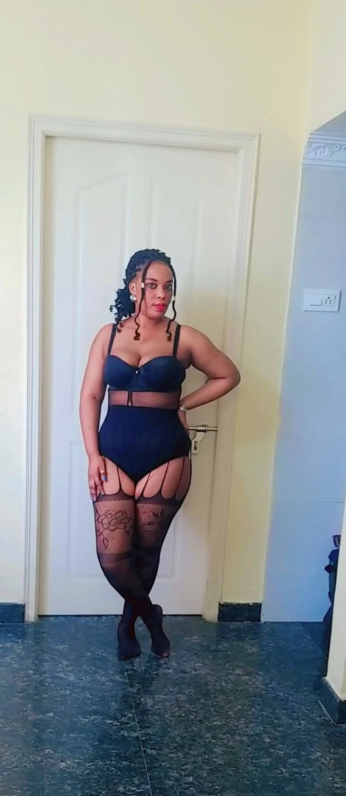 Nera – Rwandan escort in Bangalore — 2 / 4