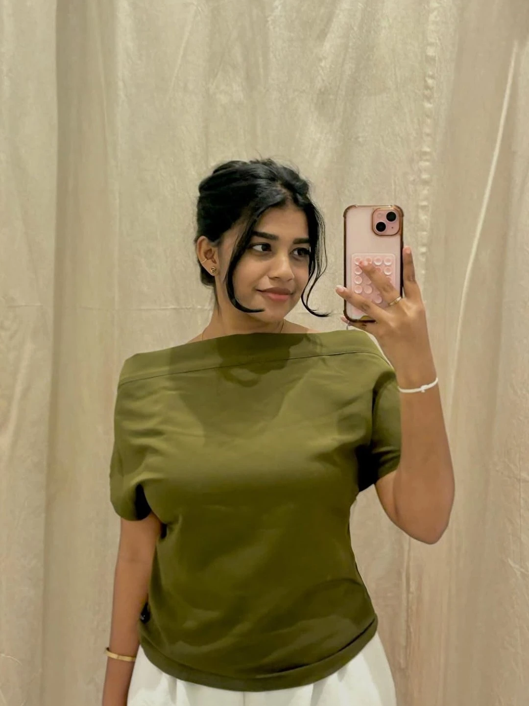 Horny Nisha – Indian escort in Chandigarh — 2 / 4