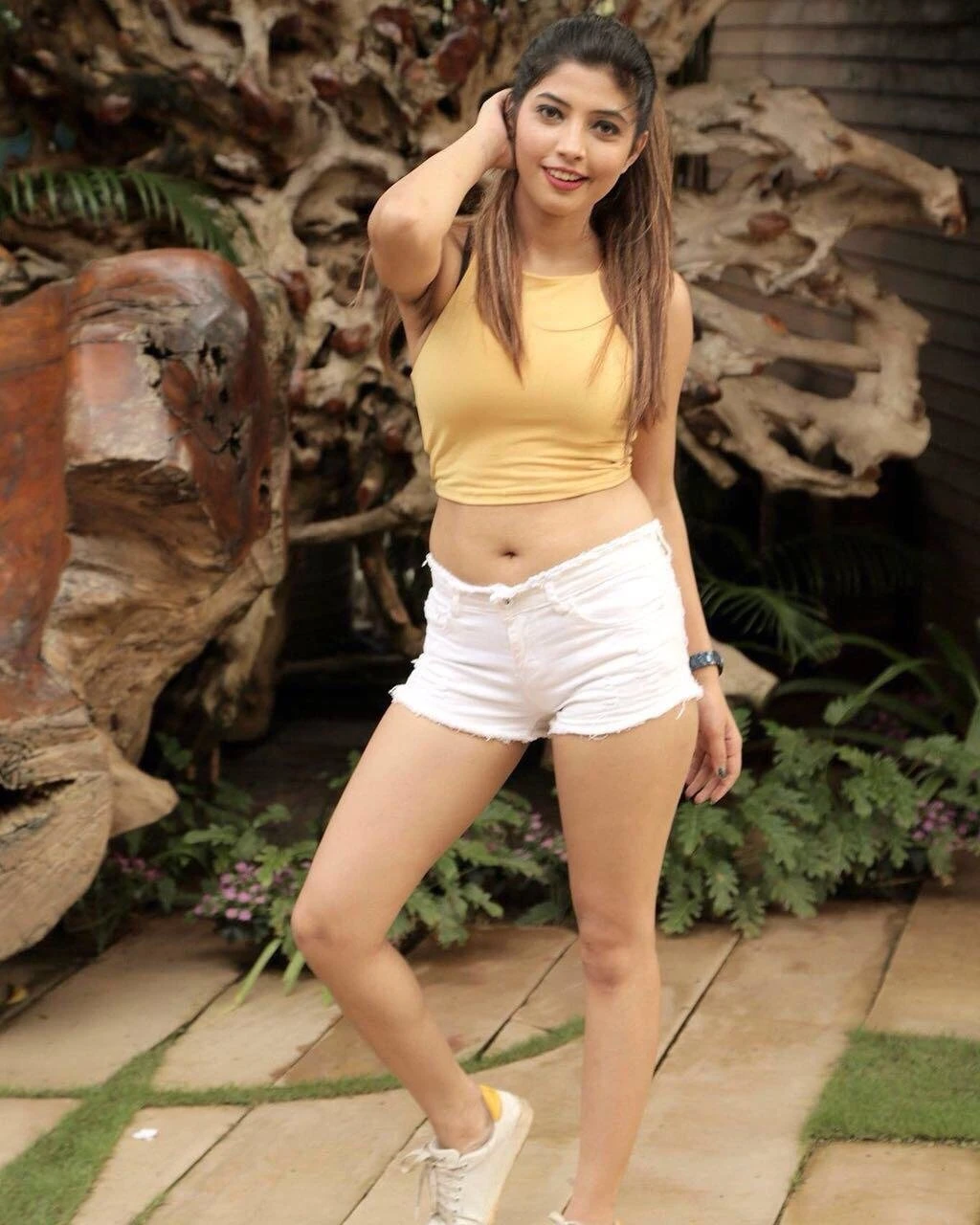 Kahsameera – Indian escort in Chennai — 1 / 2