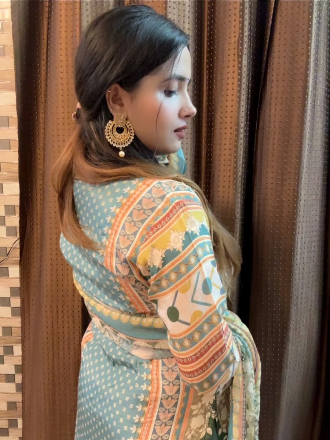 Ronika – escort in Ahmedabad — 2 / 4