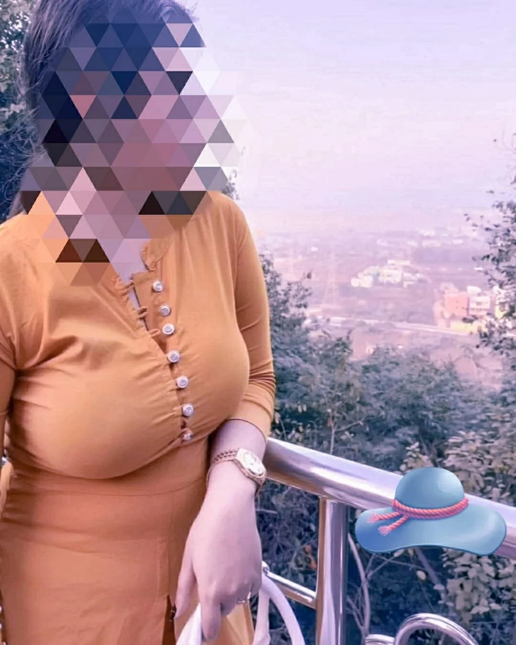 Priya independent girl for real meet – Indian escort in Bangalore — 3 / 4