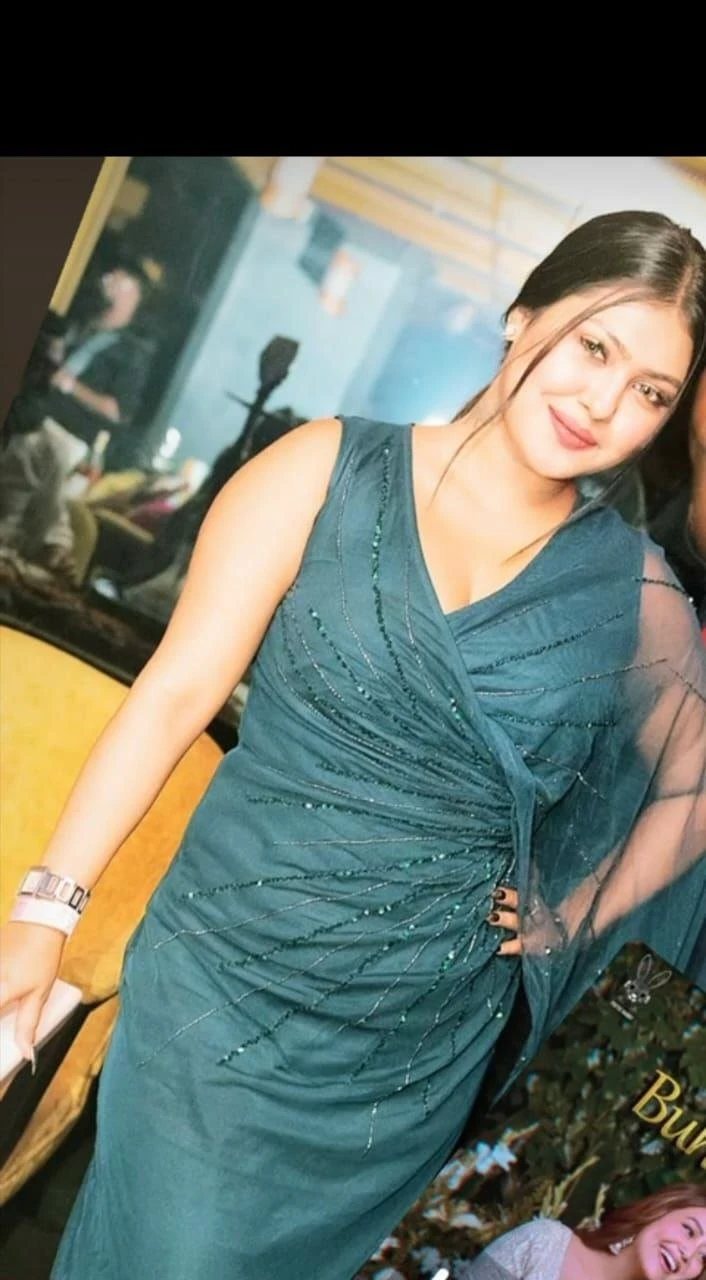 Tanya Patel Available – Indian escort in Ahmedabad — 8 / 13