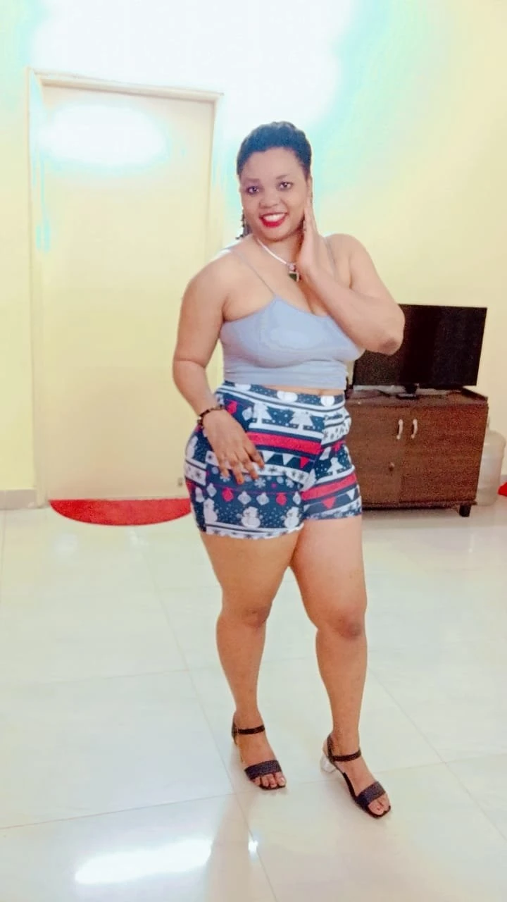 Gift – Kenyan escort in Bangalore — 3 / 5
