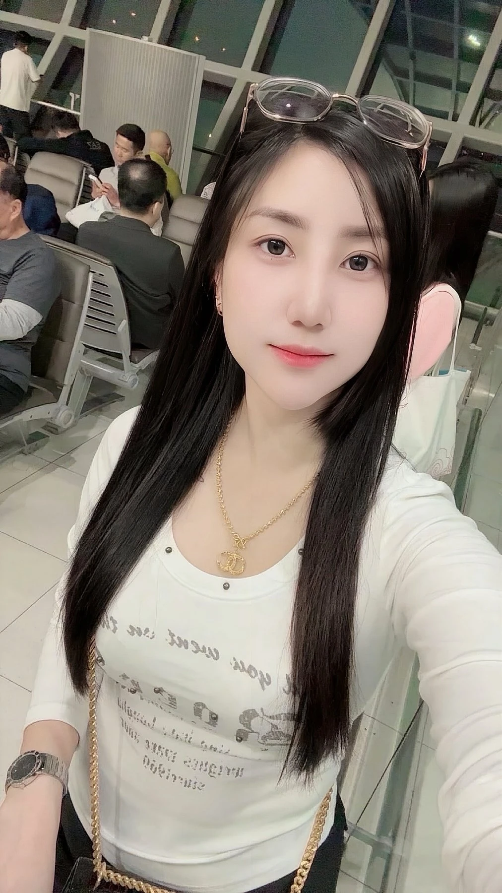 Punpun – Thai escort in Hong Kong — 4 / 6