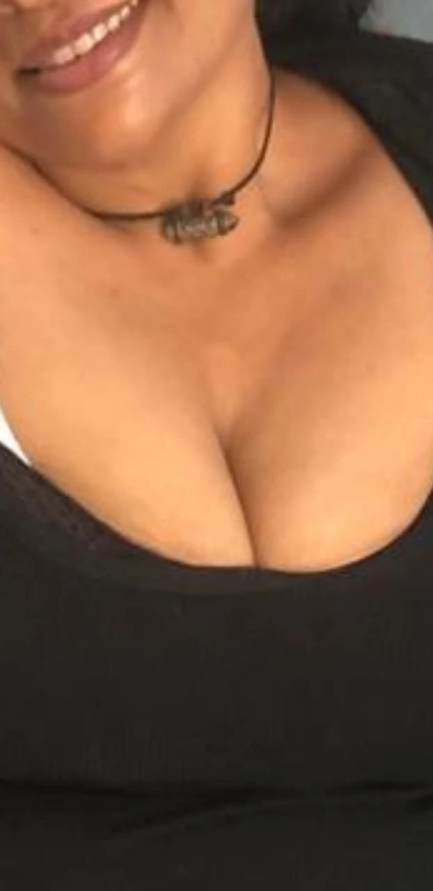 Sofia – Indian escort in Bangalore — 5 / 10
