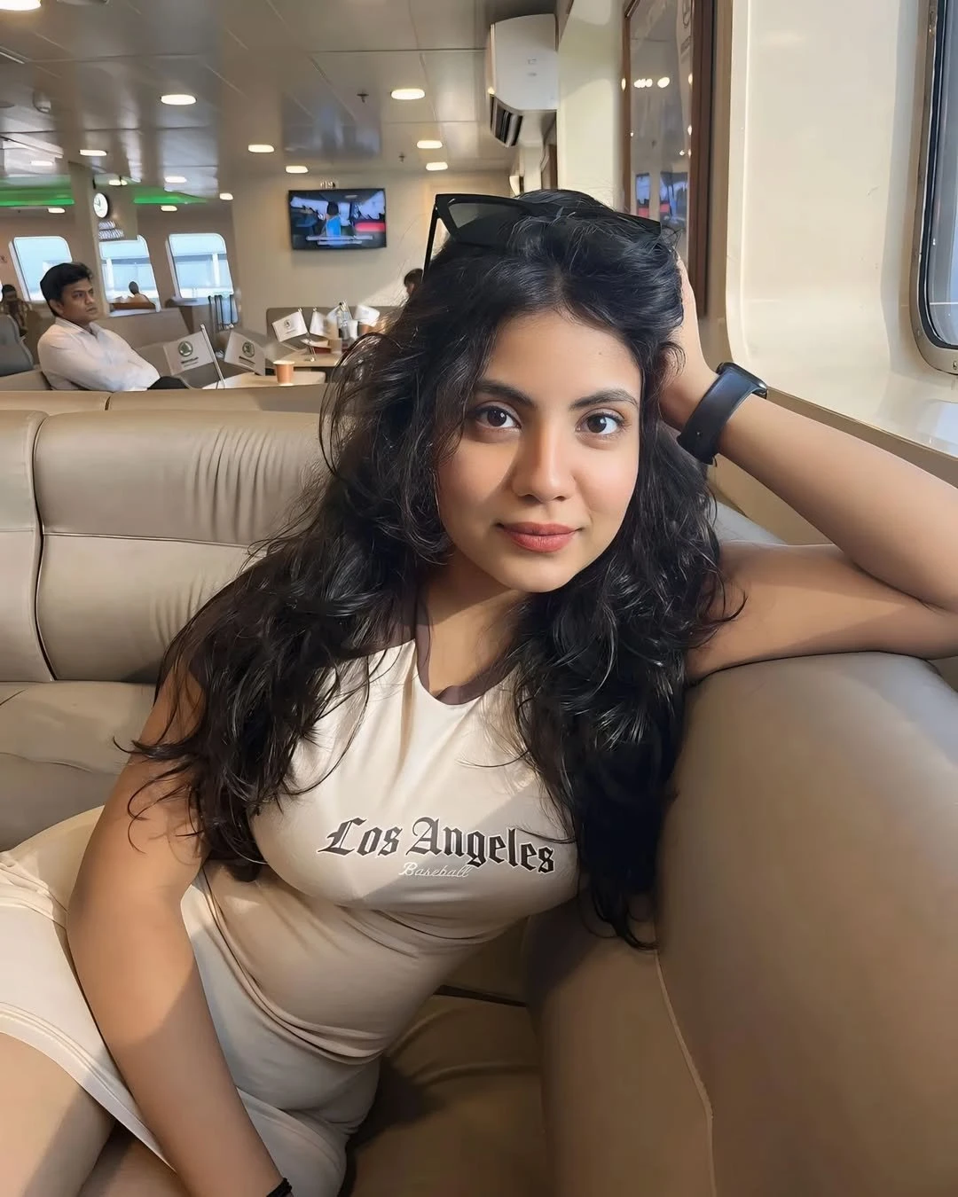 Saanvi – Indian escort in Ahmedabad — 3 / 4