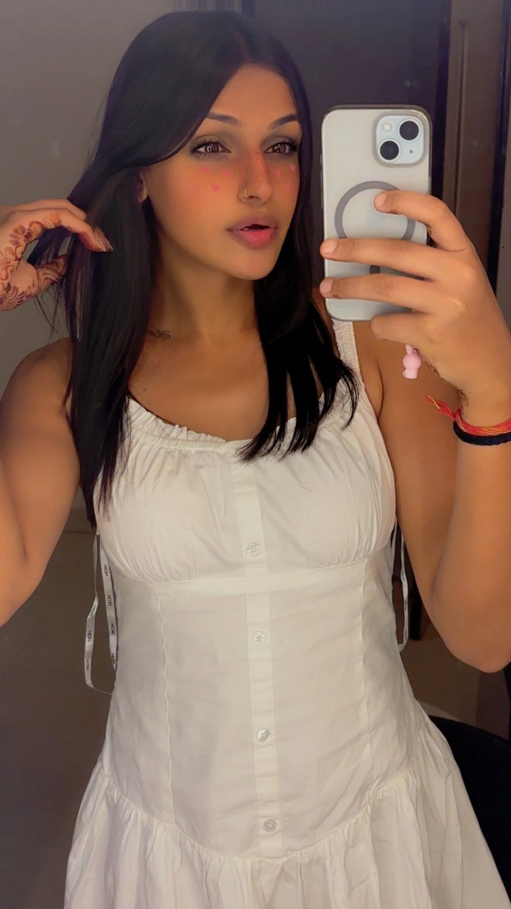 Naira – Indian escort in Ahmedabad — 7 / 22