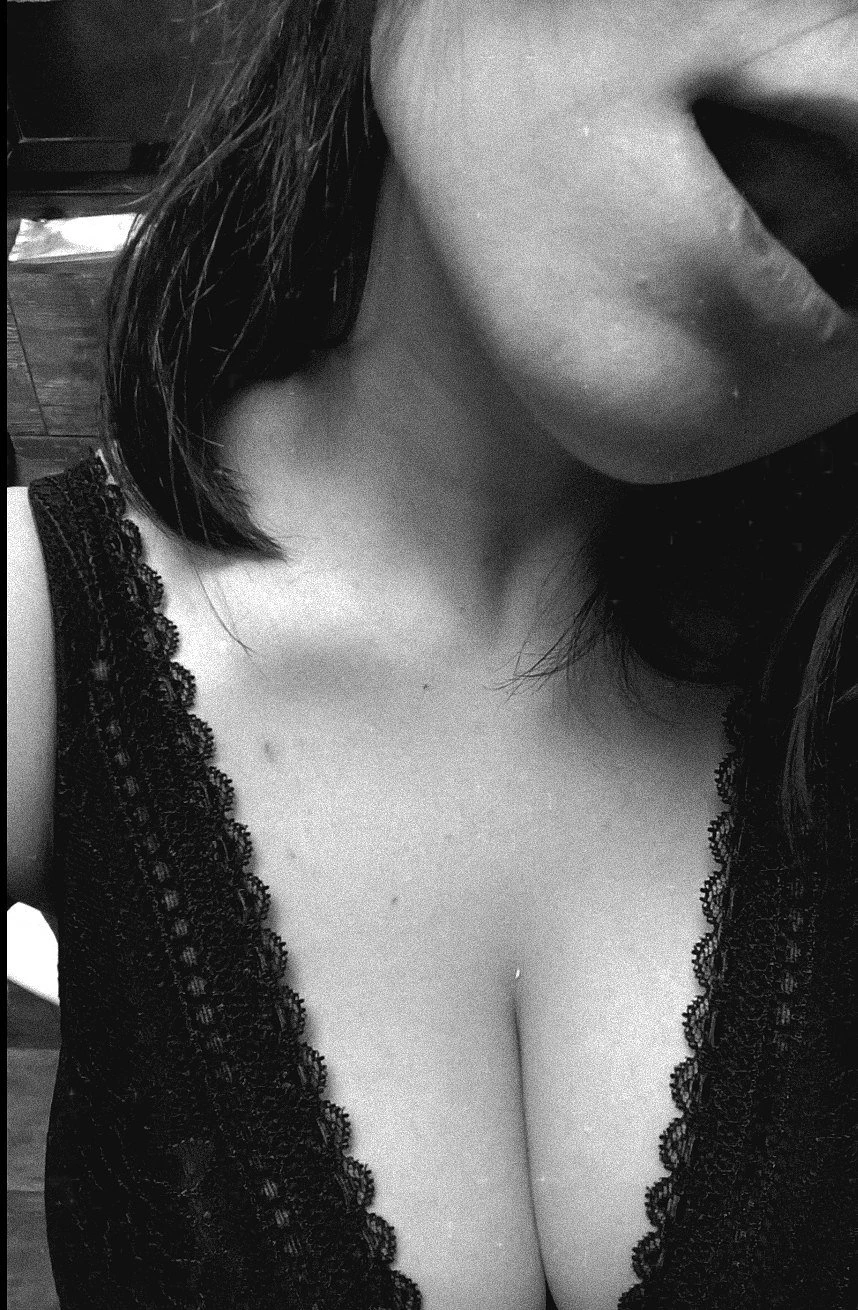 Ani – Armenian escort in Yerevan — 9 / 11
