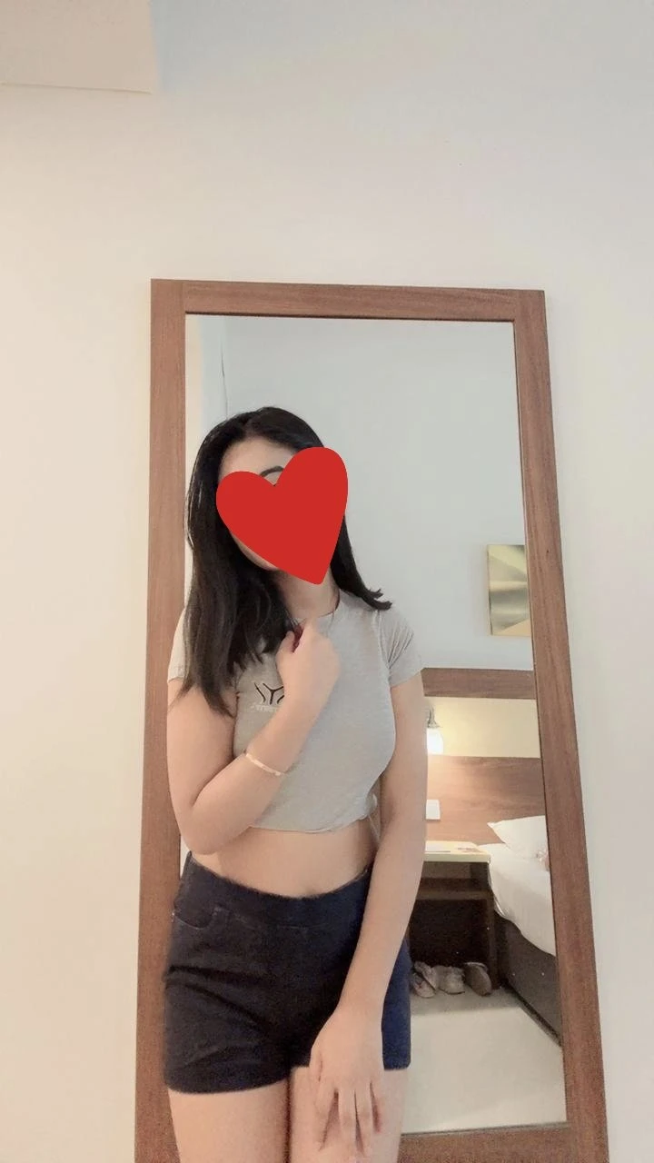 Janvi – Indian escort in Bangalore — 3 / 5