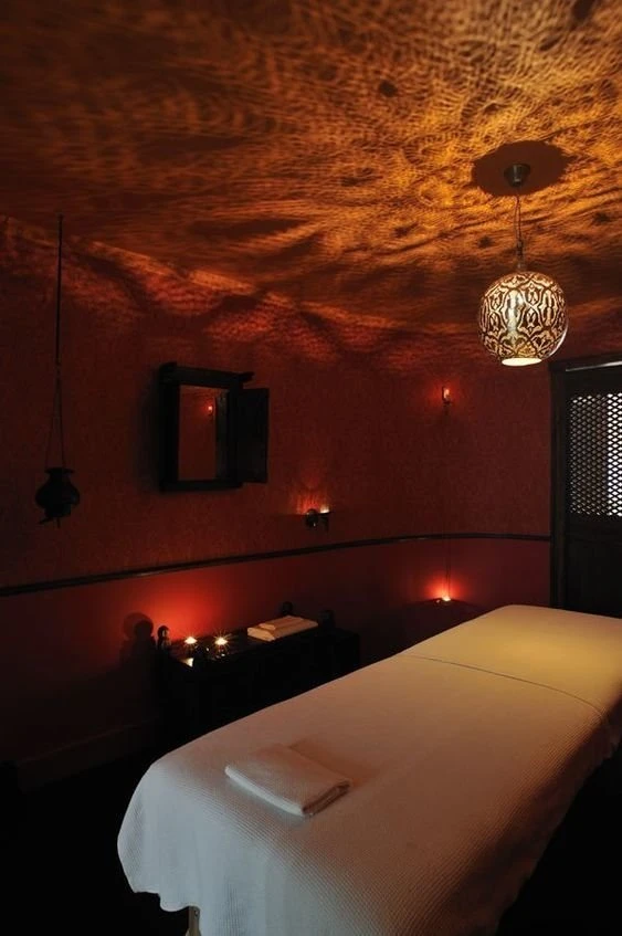 Millennium Spa = Female to Male Massage – Indian escort in Bangalore — 4 / 11
