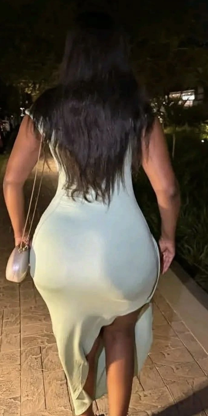 Tracy, Hot Babe in Chennai City – Ugandan escort in Chennai — 3 / 4