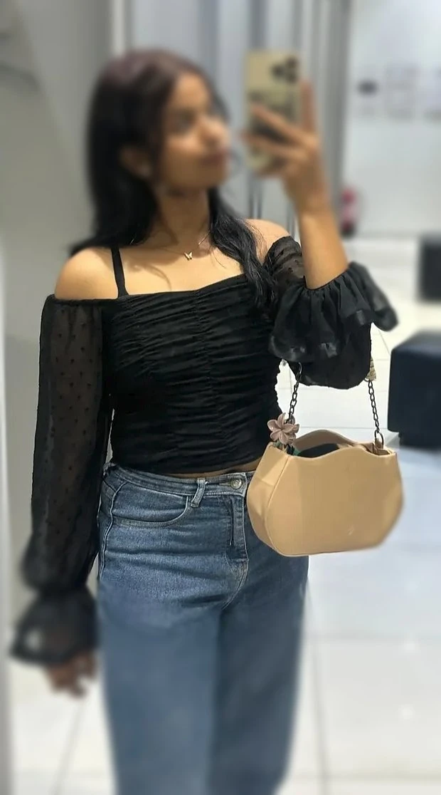 Renu Naidu – Indian escort in Coimbatore — 5 / 6