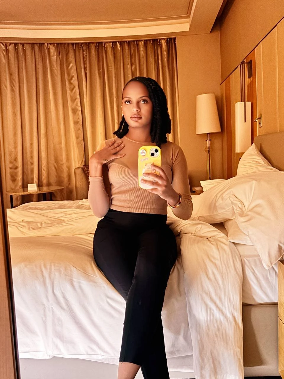 Hot Cookie – Tanzanian escort in Greater Noida — 4 / 5