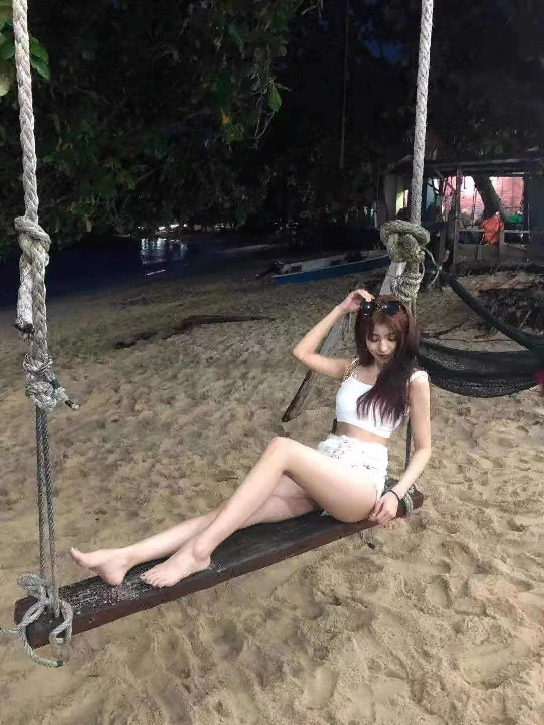 Maggie – Chinese escort in Hong Kong — 2 / 4