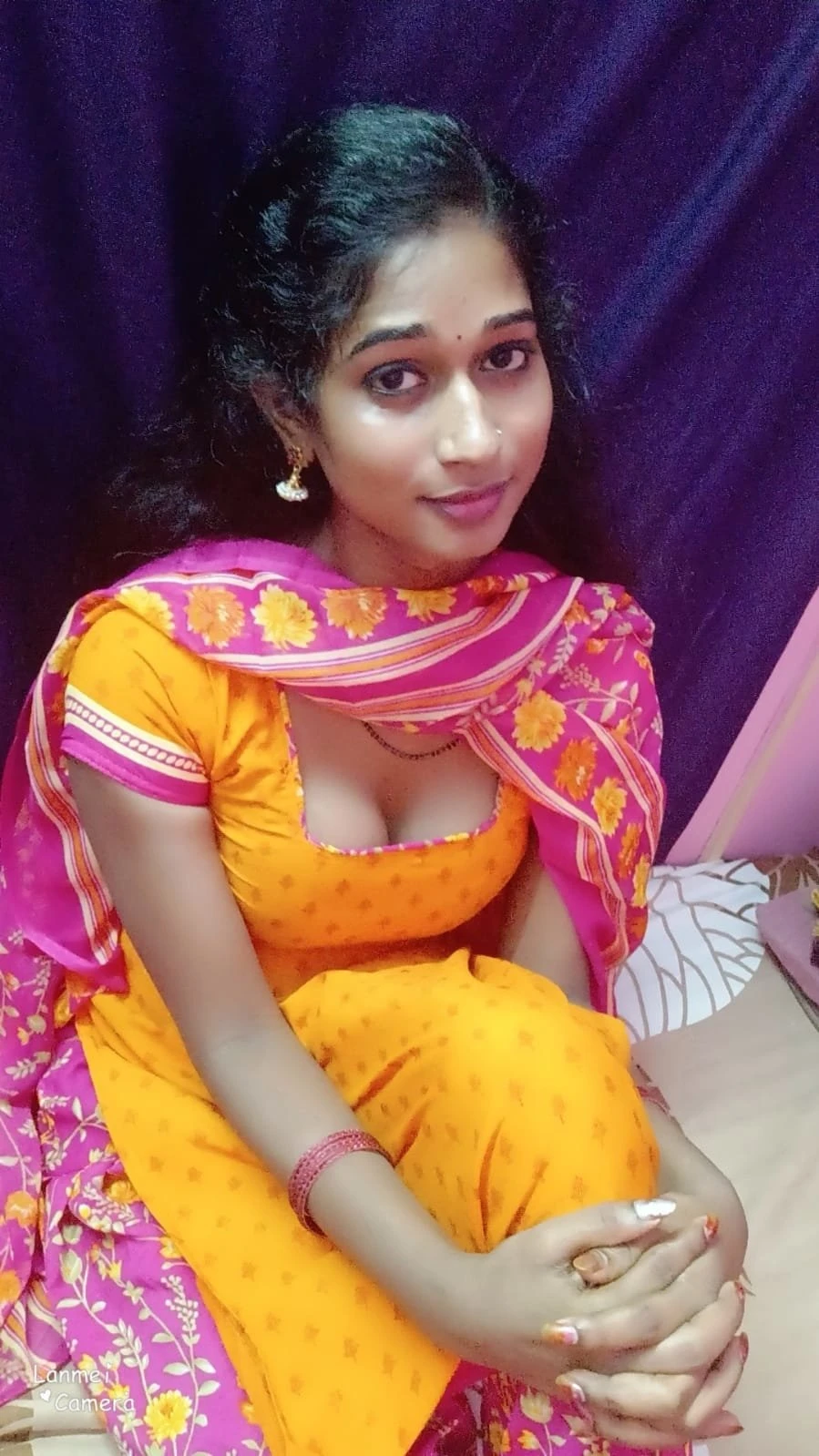 Thara – Indian escort in Chennai — 2 / 4