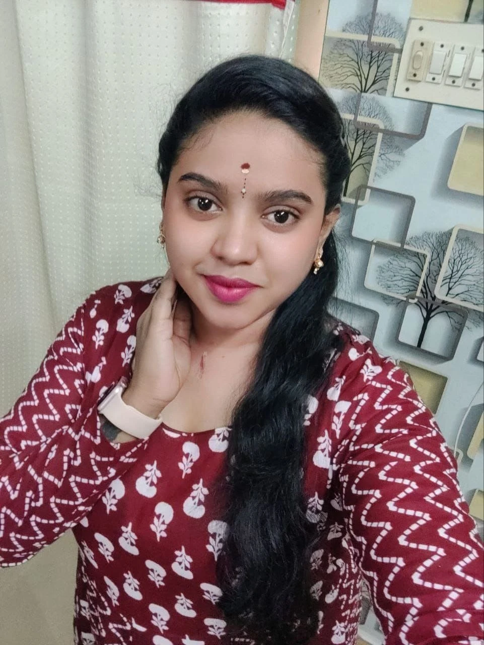 Sunita Sherma – Indian escort in Chennai — 2 / 4