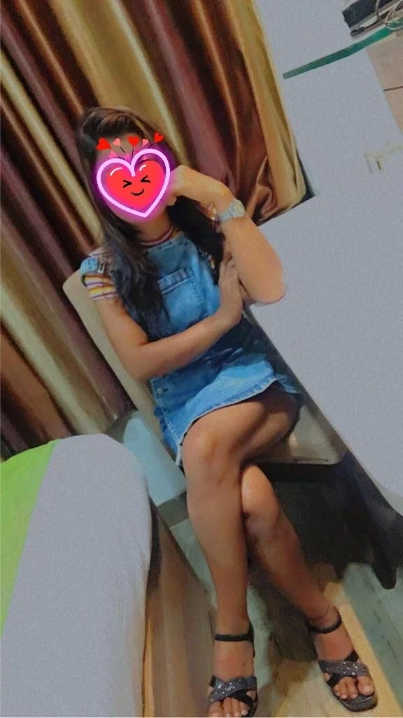Riya Singh – Indian escort in Bangalore — 4 / 5