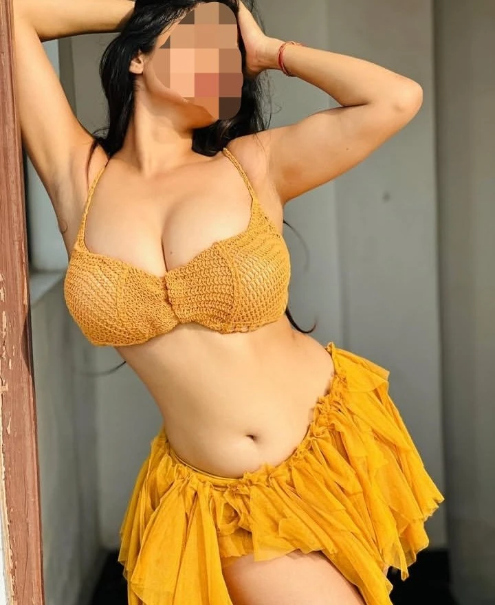 INDIGO AIRHOSTESS..REAL MEET..CAM SHOW – Indian escort in Bangalore — 3 / 25