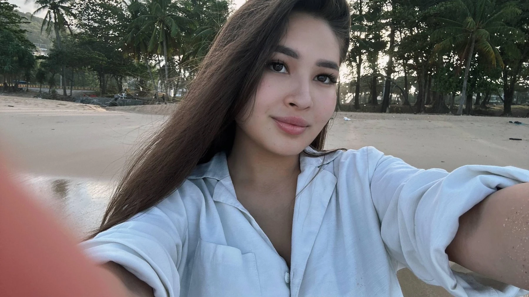 Karina – Kazakhstani escort in Yerevan — 3 / 8