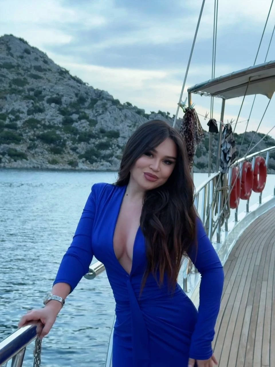 Aru – Kazakhstani escort in Hong Kong — 9 / 13
