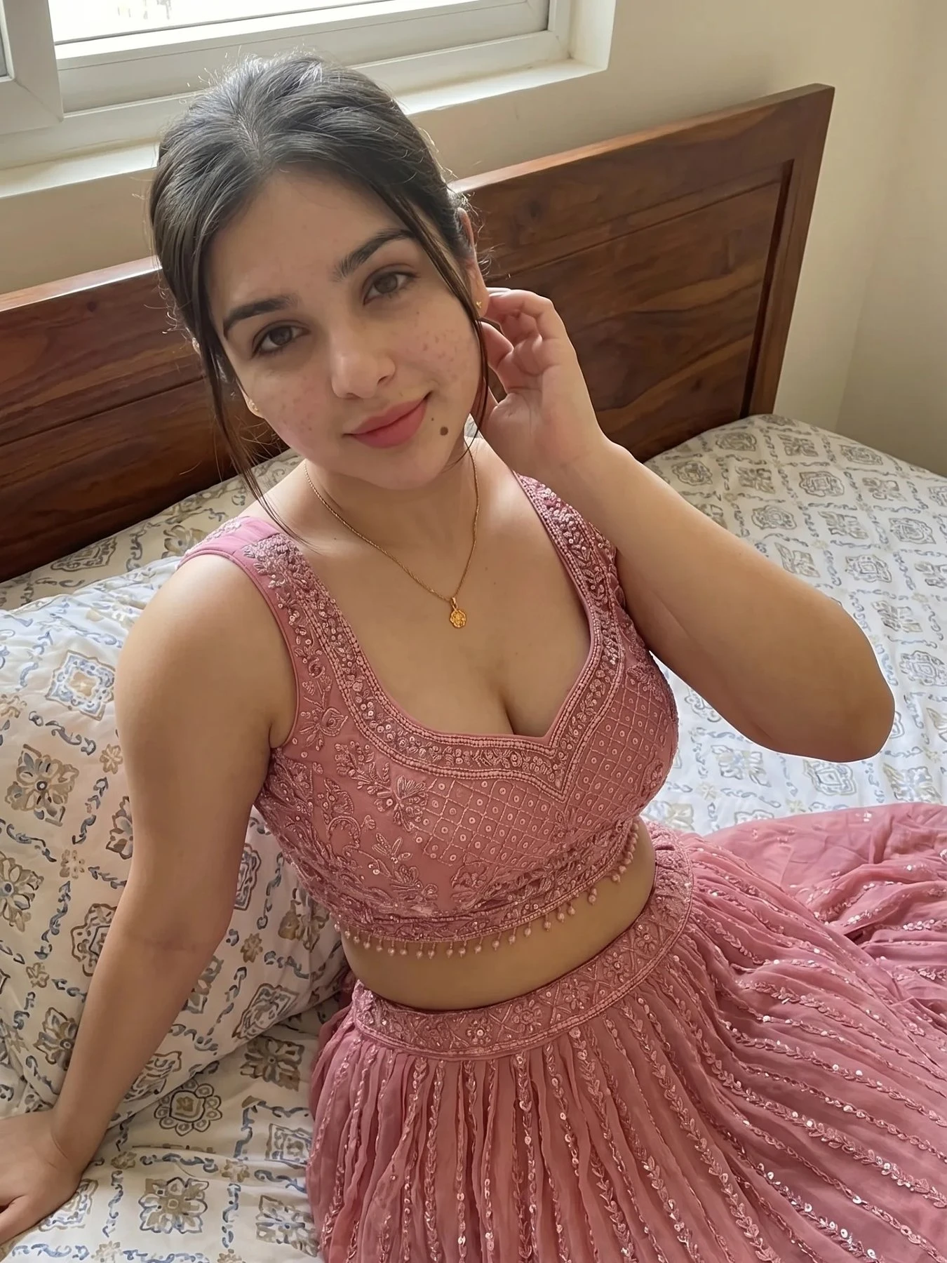 Amisha Sexy Girl Who Will Treat You to M – Bahraini escort in Ahmedabad — 3 / 5