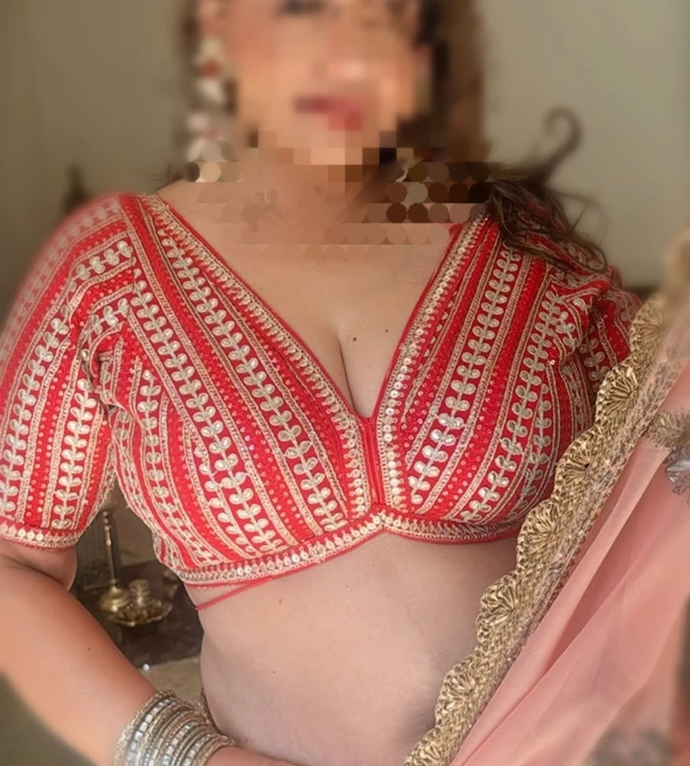 Curvy New Married Girl – Indian escort in Bhubaneshwar — 2 / 5