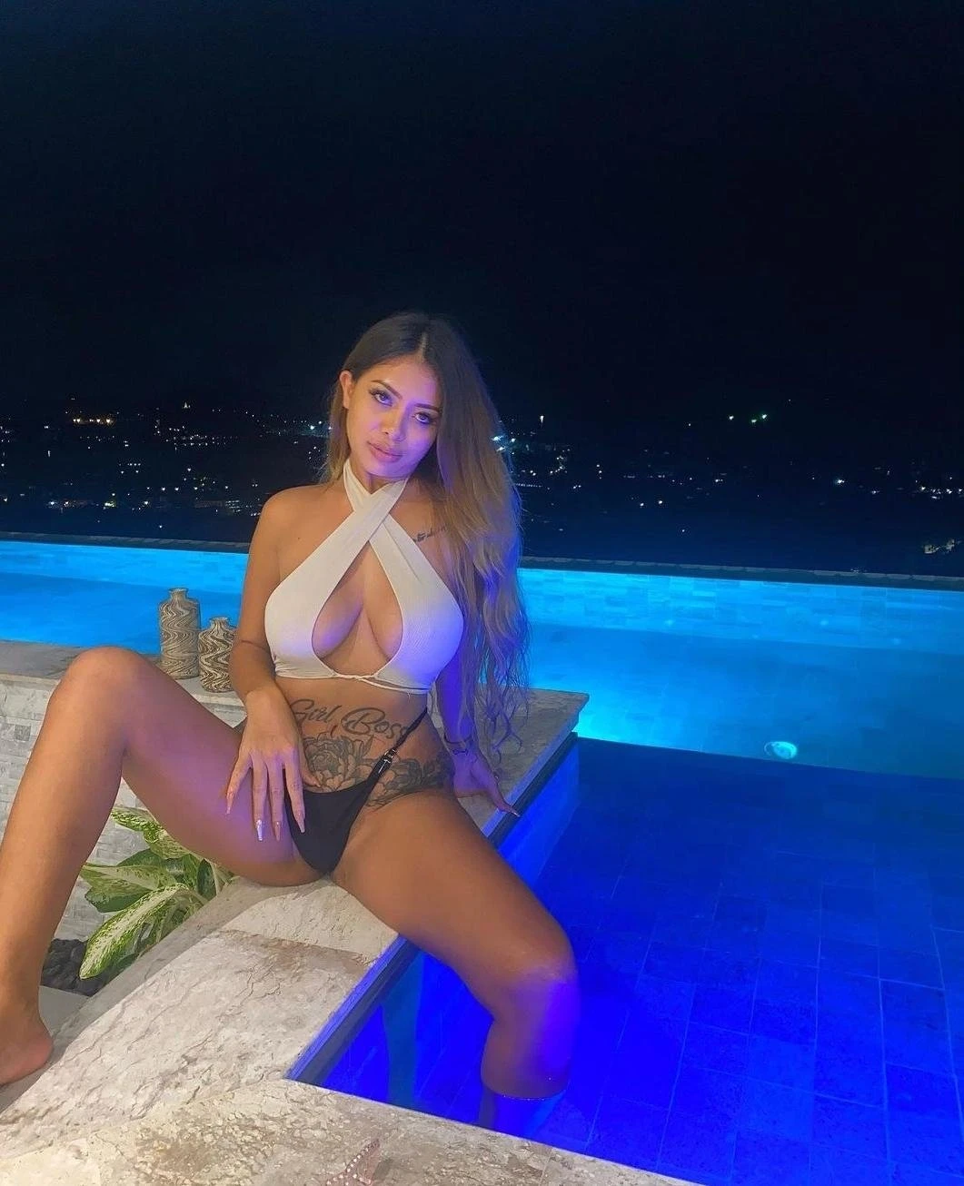 Yayo – escort in Hong Kong — 2 / 5